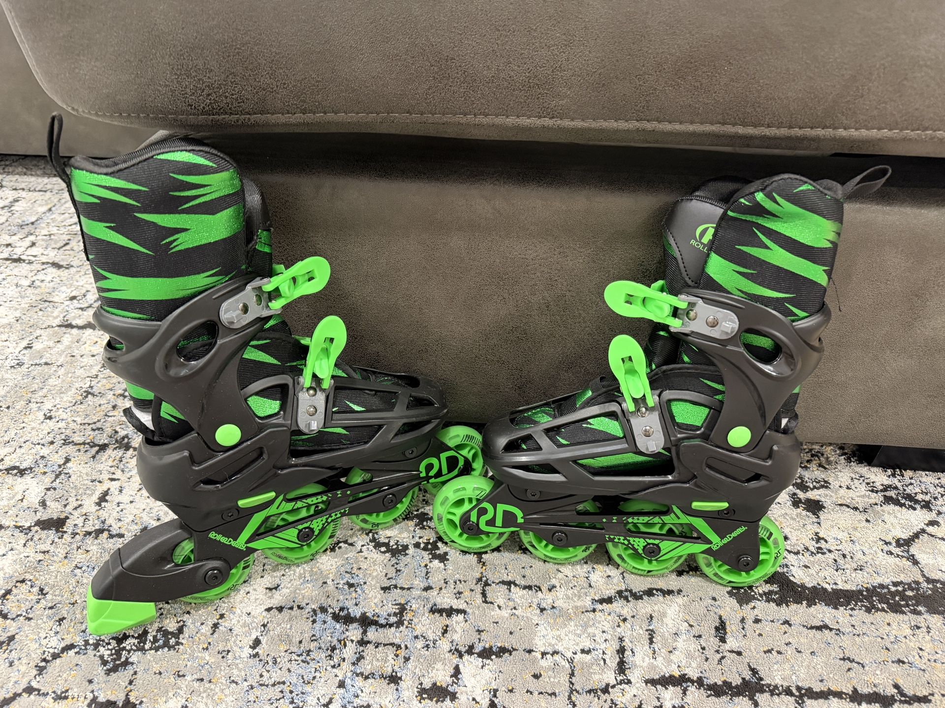 Roller Derby Green Wire Kids' Adjustable Inline-Quad Combo Skates - Black/Green M (3-6)