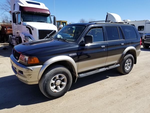 Mitsubishi montero sport 1999