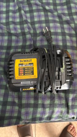 Dewalt 12v/20v 6amp charger