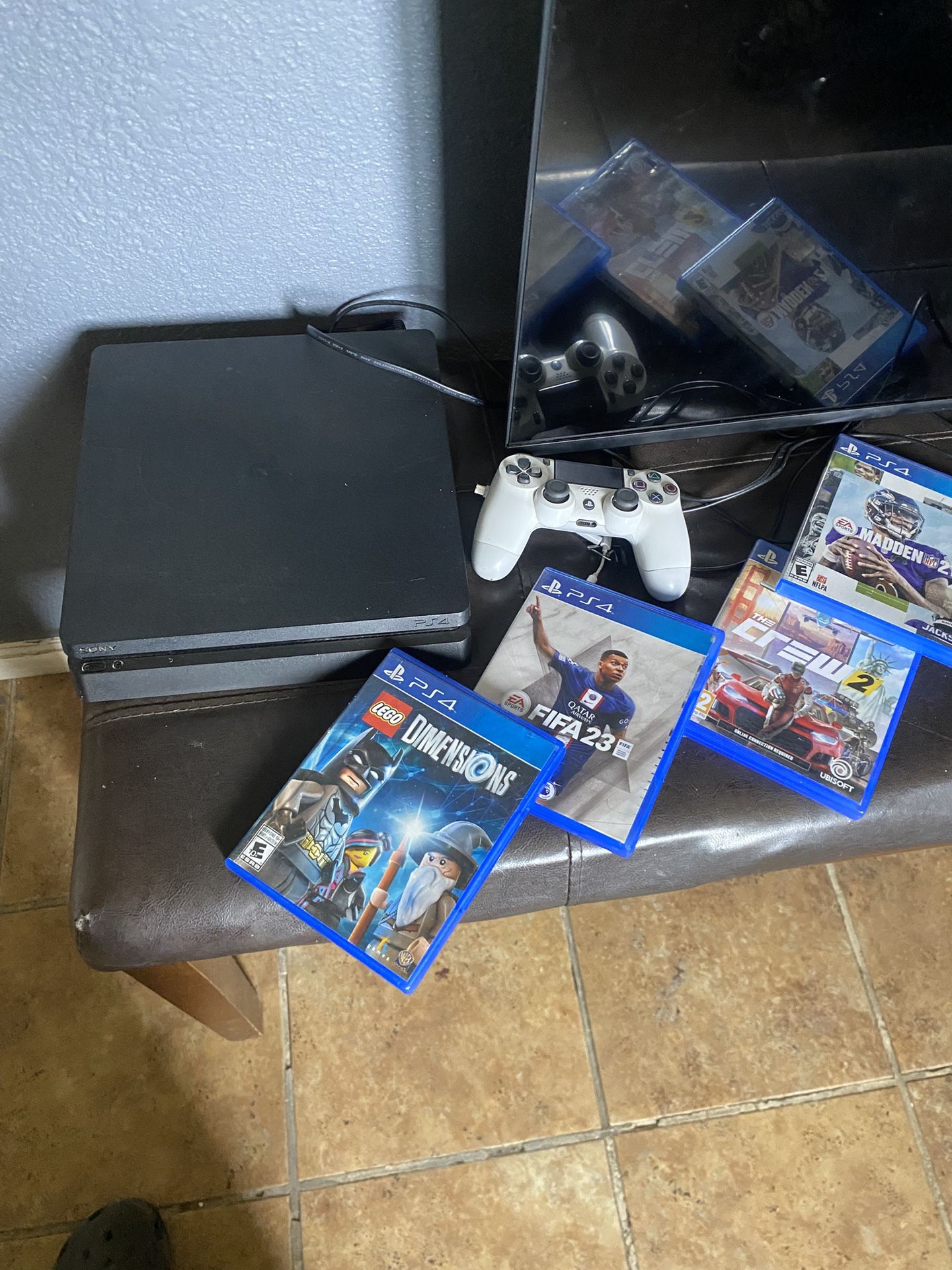PS4