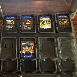 5 PSVita Games And Case Holder For 30 Games