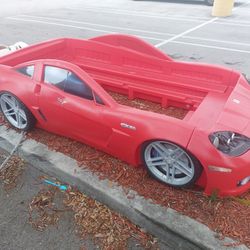 (FREE) Corvette Kids twin bed