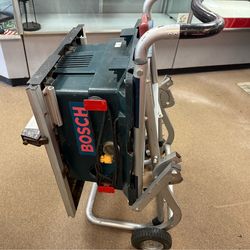 Bosch table saw with table
