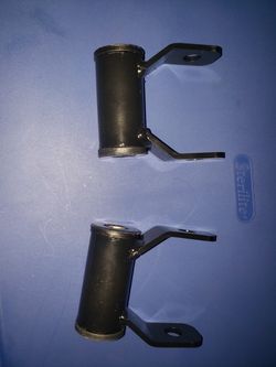 2011-2016 GMC sierra hd 2" lift shackles