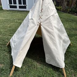 Teepee canvas wood