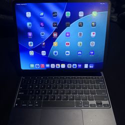 iPad Pro 13" M4 (256GB) + Magic Keyboard + Apple Pencil Pro