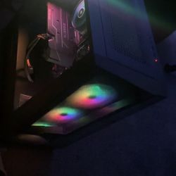 Gaming Pc With Keyboard And Mouse Works Perfectly Fine Used Purchased For 2.5k When It Was New.