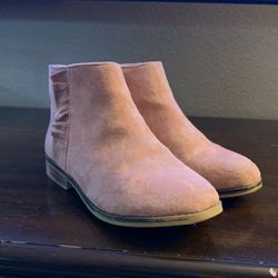 Girls Boots