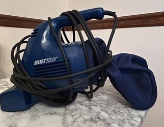 BLACK & DECKER. DIRTVAC
