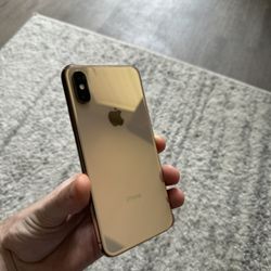 iPhone XS-256 GB