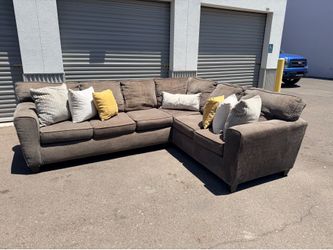 Sectional couch