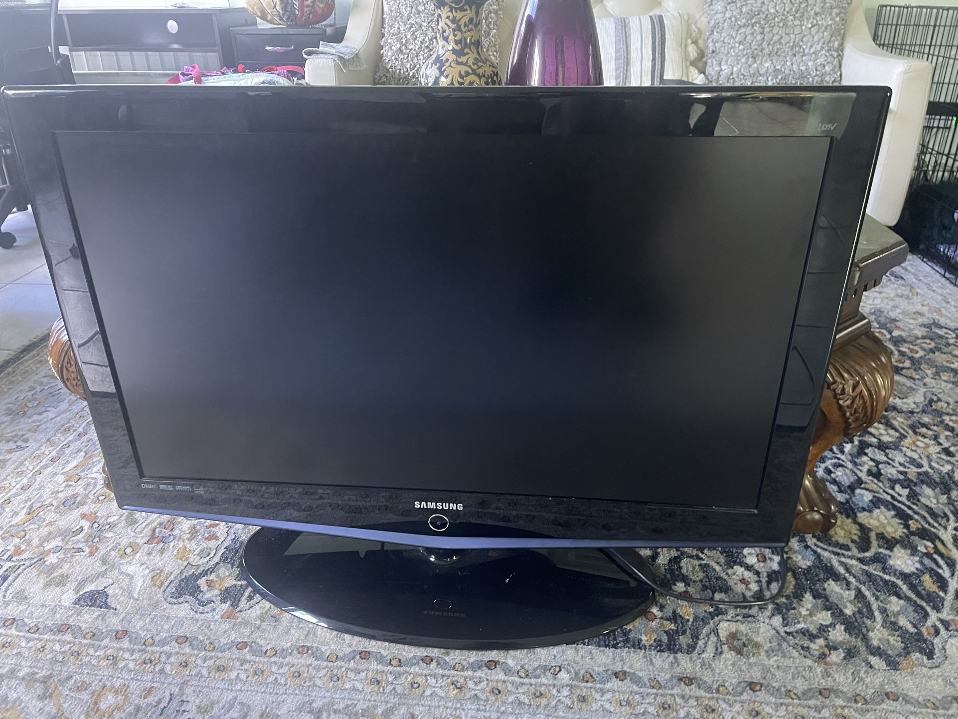 42” Samsung TV