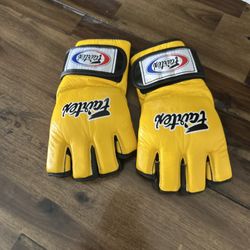 Fairtex ultimate combat gloves MMA