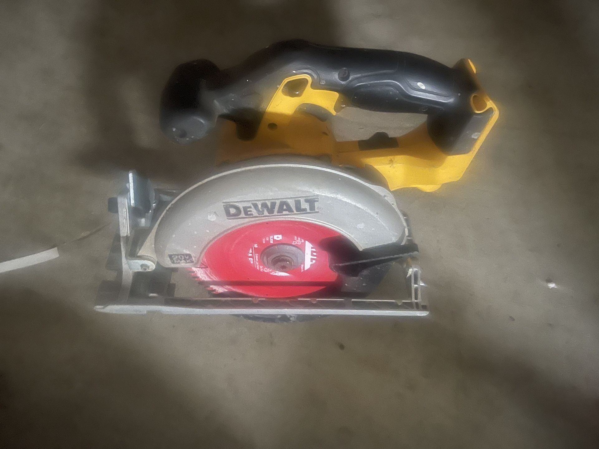 DeWalt Saw