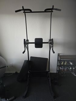 Power Tower/Pull up Bar