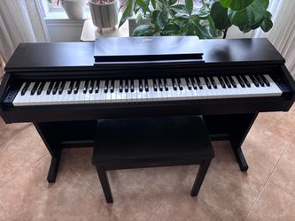 Yamaha Piano