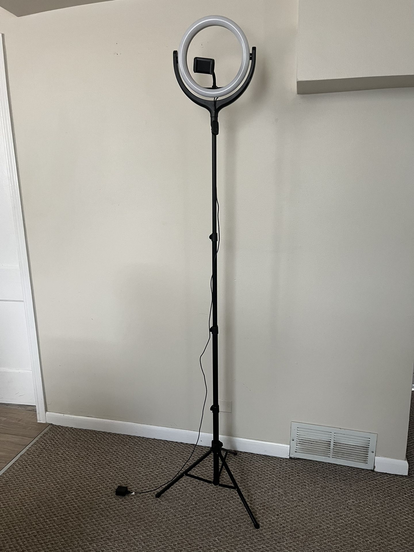 Ring Light Tripod - Adjustable Height