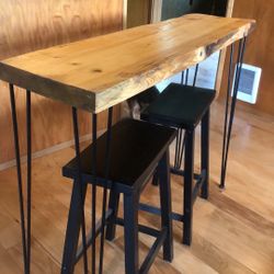 Live Edge Counter Table With Stools