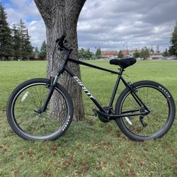 Giant ATX Mountain Bike 