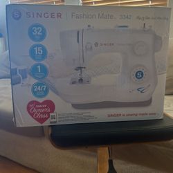 Singer Sewing Machine | Fashion Mate 3342