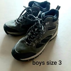 Like NEW! Boys Youth Size 3 Leather & Rubber Waterproof Hiking Boots
