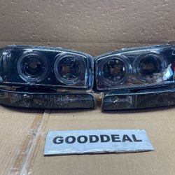 #206 Fit 99-06 GMC Sierra/02-07 GMC Sierra Denali/00-06 GMC Yukon/01-06 GMC Yukon Denali Halo LED Projector Headlights Smoked Amber 