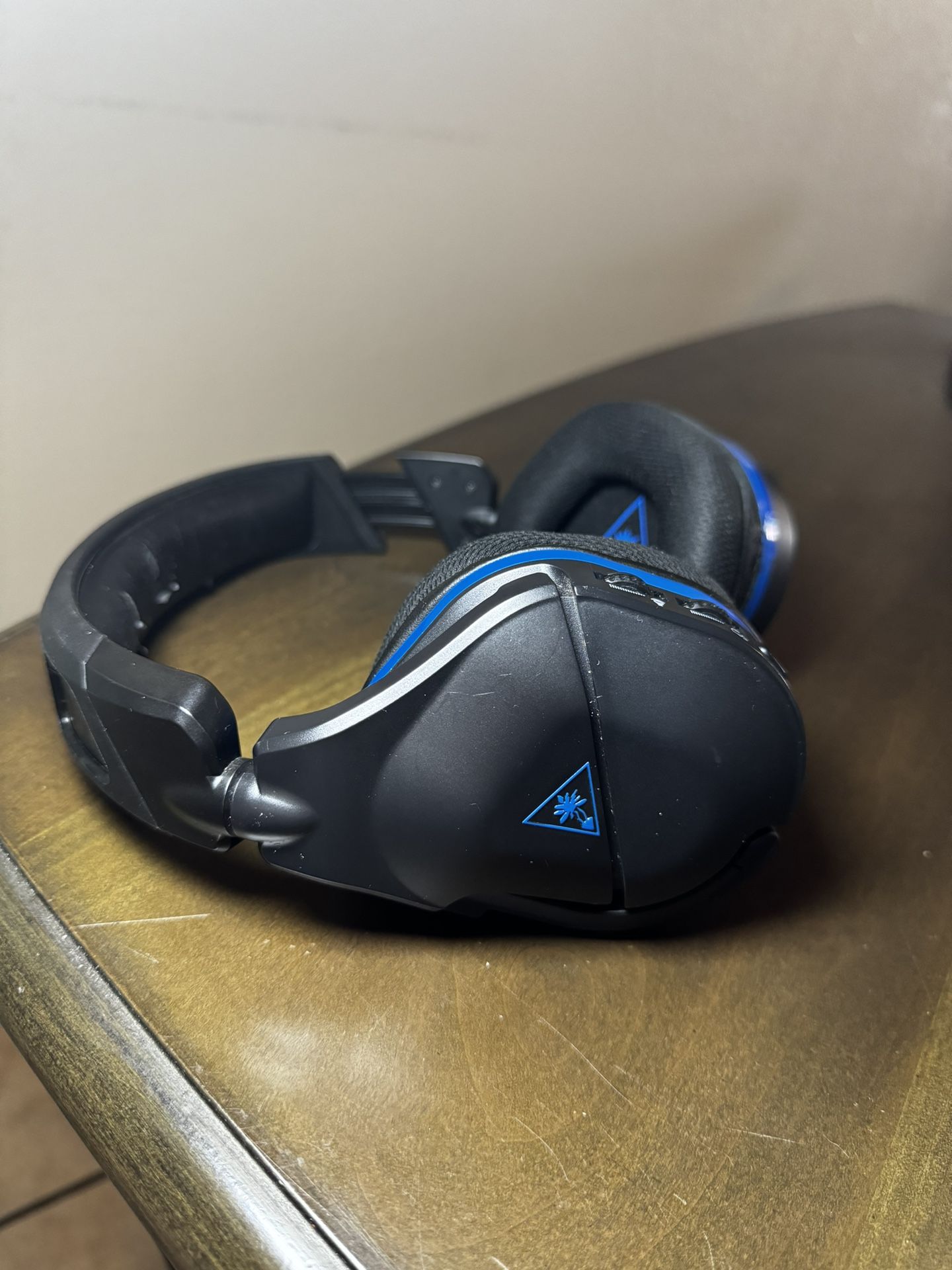 Turtle Beach - Stealth 600 Gen 2 Wireless Gaming Headset for PlayStation 5 PS5 PlayStation 4 PS4 & Nintendo Switch - Black/Blue