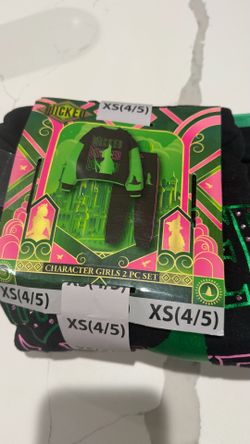 Character Wicked 2 piece set - NEW