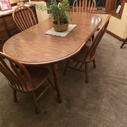 Table Leaves & 4 Chairs