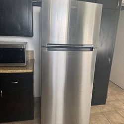 Whirlpool Stainless Steel Refrigerator (18 Cu Ft). Works Perfect: $395