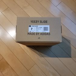 Yeezy Slides Ochre Sz 7 Men's. Ds