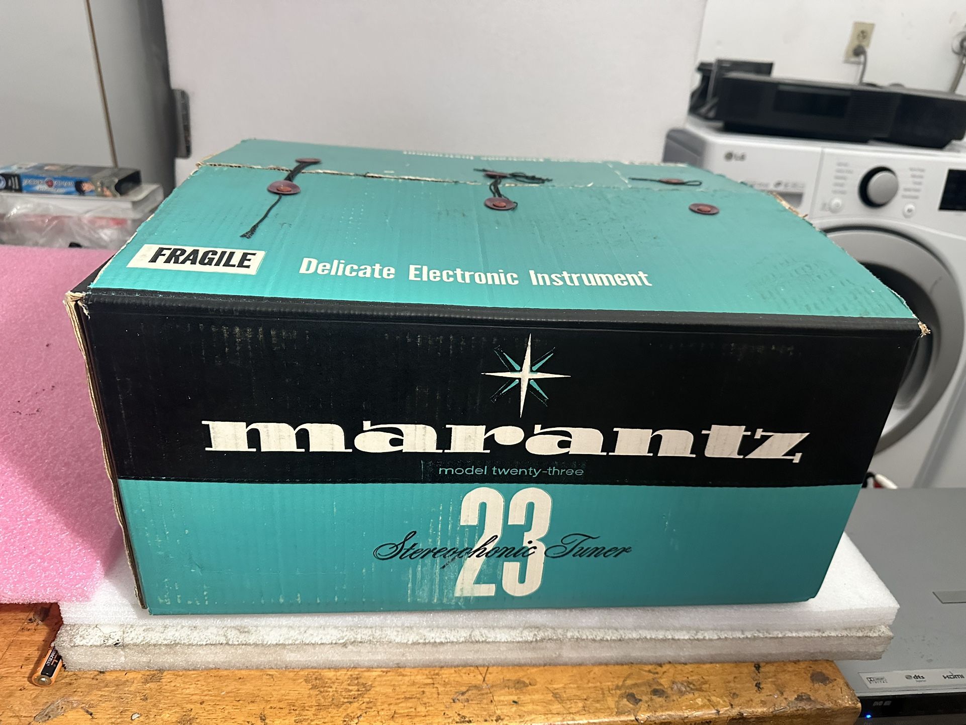 Marantz Model Twenty Three (23) AM/FM Stereophonic Tuner In Box