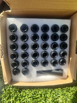 Lug nuts