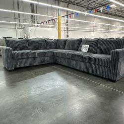 4-Piece Sectional Set One-Arm Loveseat x 2 + Corner Wedge + Armless Chair  Color: Dark Gray.  Sofa Seccional De 4 Piezas Color Gris