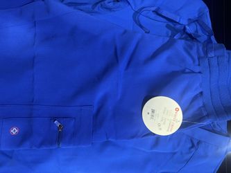 WOMEN SIZE M BRAND NEW