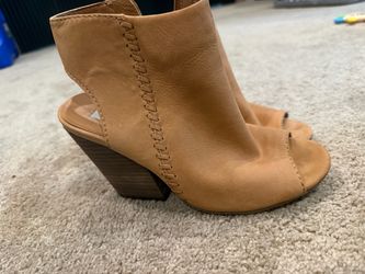 high heel boots