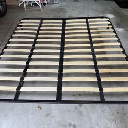 King Mattress Platform-steel/wood