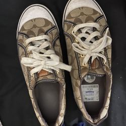 Couch Size 8 1/2 Women’s