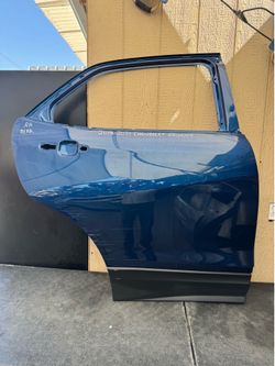 2018 2019 2020 2021 CHEVROLET EQUINOX RIGHT REAR DOOR OEM USED