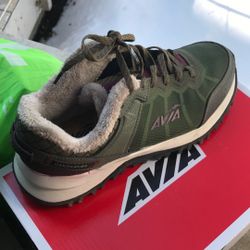 Woman’s Avia Size 8 Brand New In Box 