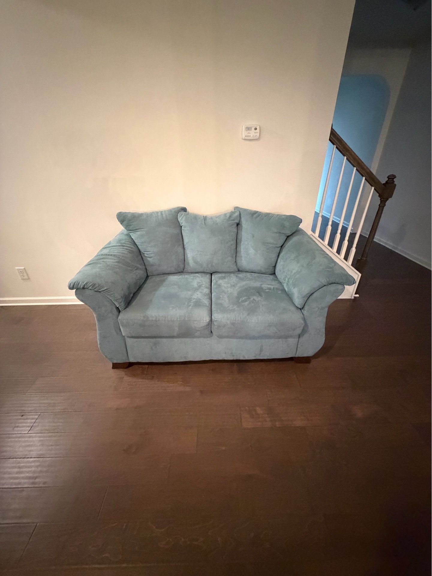 Love seat
