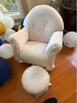 Pottery barn baby rocking chair