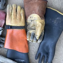 Electrical LINEMAN Gloves 17000 Max Volt And BLUE STRIP ELCTRICAL STICK