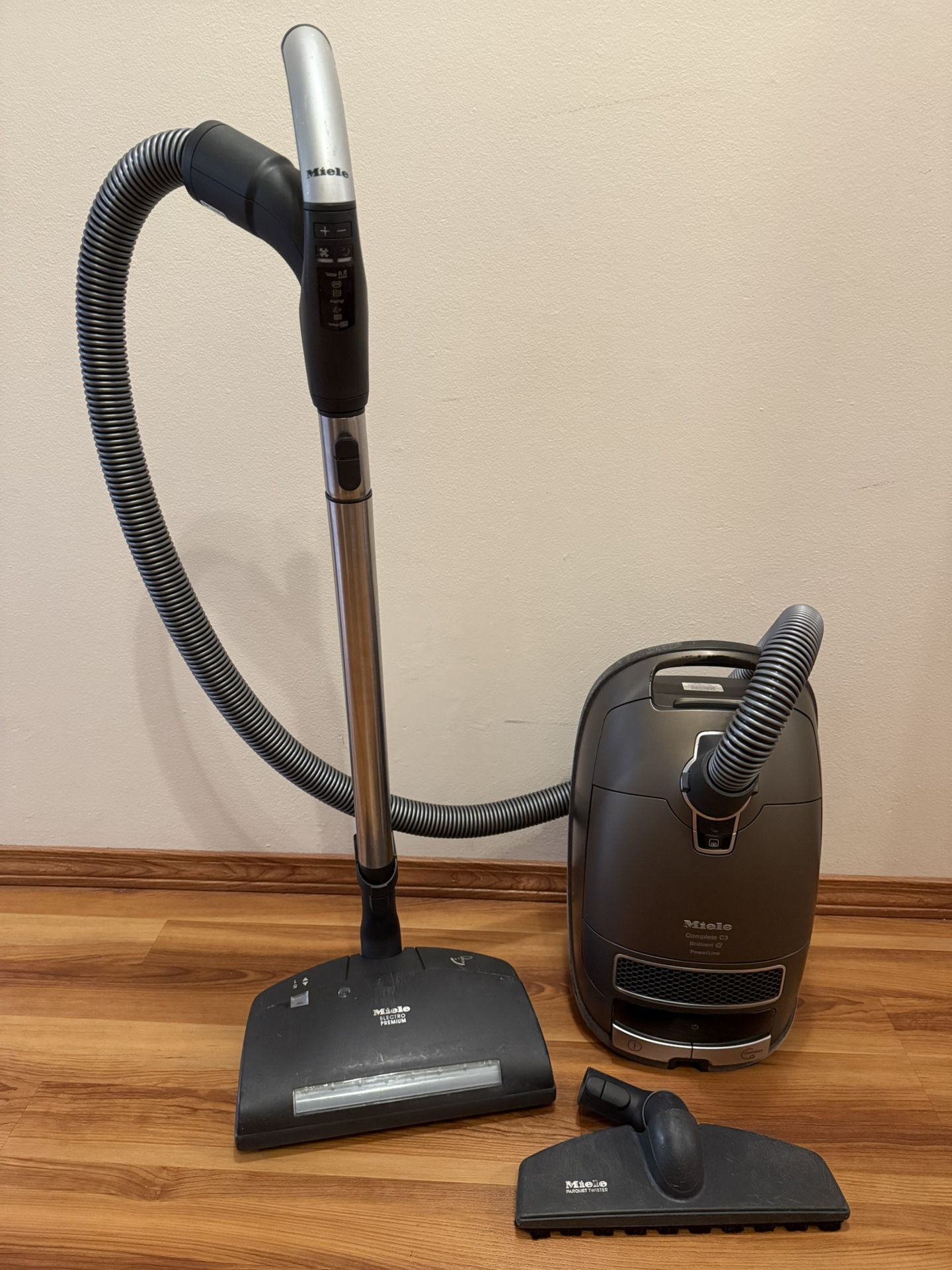 Miele Vacuum Cleaner 