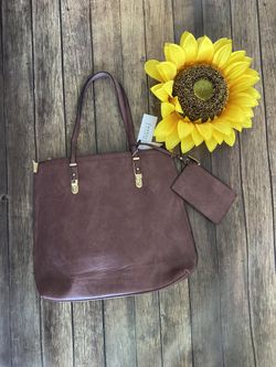 Plum bag with wristlet