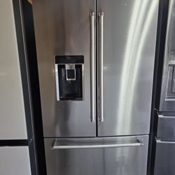 REFRIGERATOR  KICHENAID  FRENCH DOOR  STAINLESS STEEL  COUNTER DEPTH 