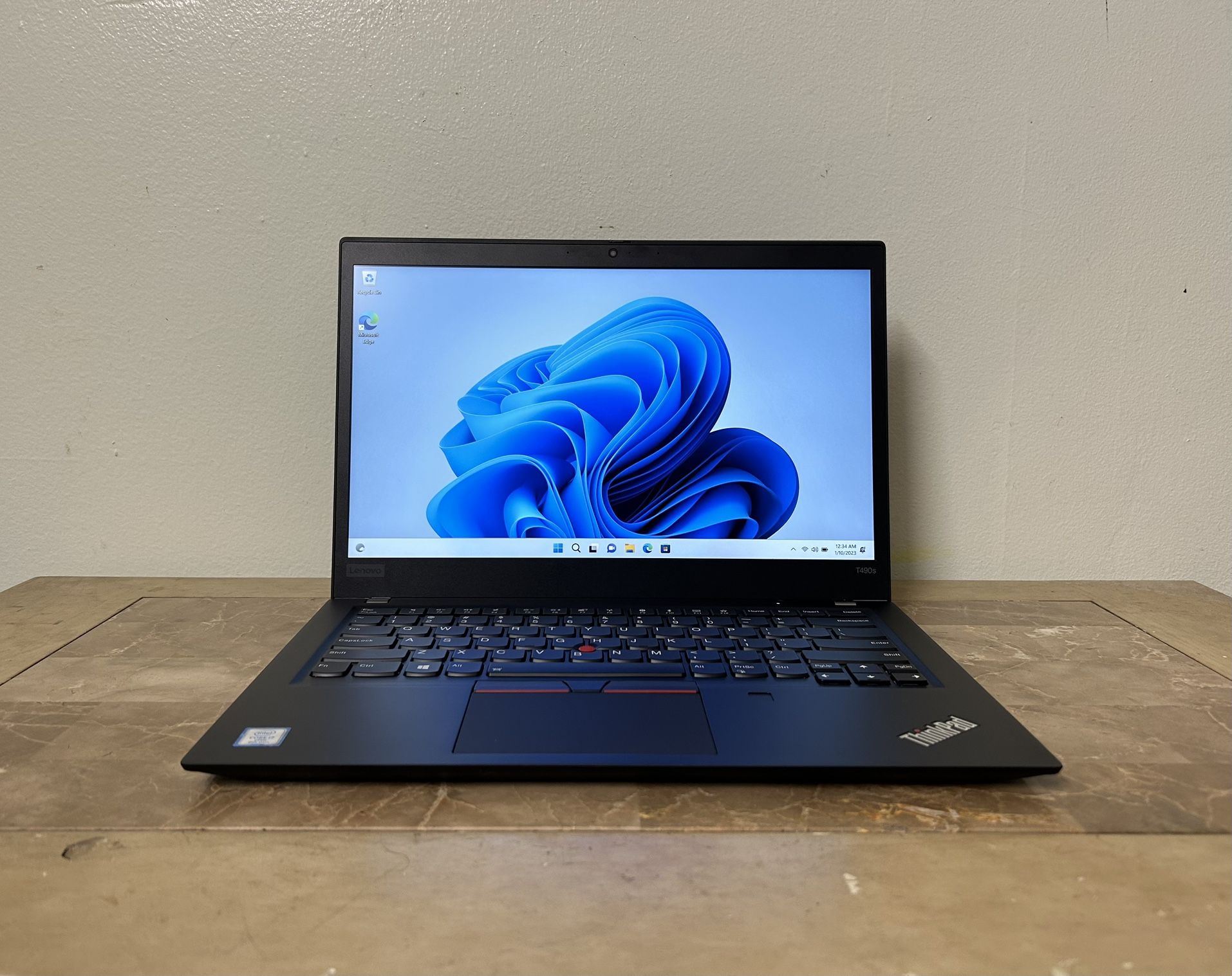 Business grade Lenovo ThinkPad T490s 14” inches Core i7 8th gen 8GB RAM 256GB SSD HDMI Full HD 1080p Windows 11 laptop computer