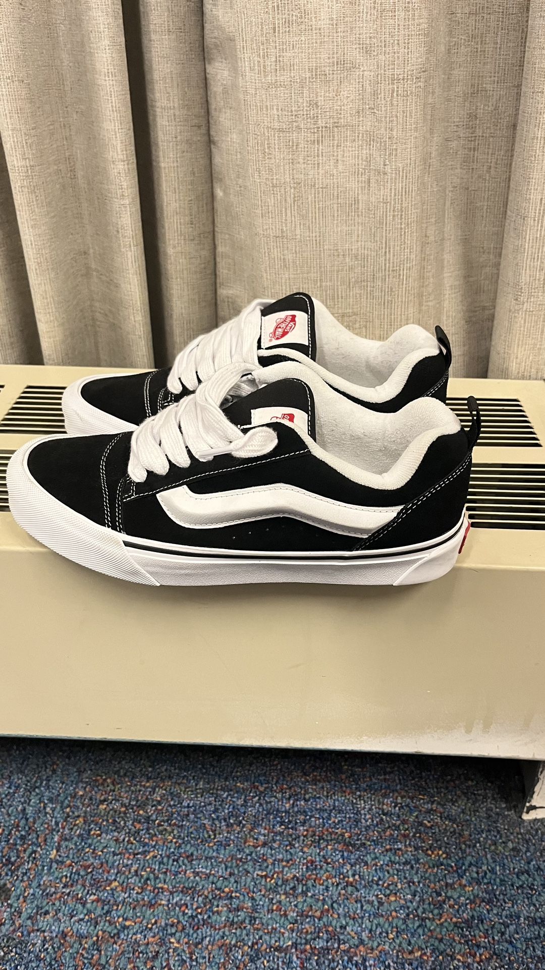 Vans Knu Skool Size 9.5