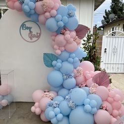 Gender Reveal Balloons Deco 