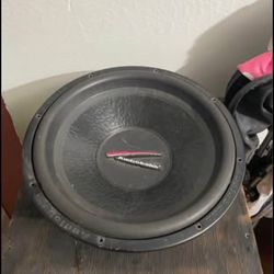 Audiobahn AW151T Subwoofer